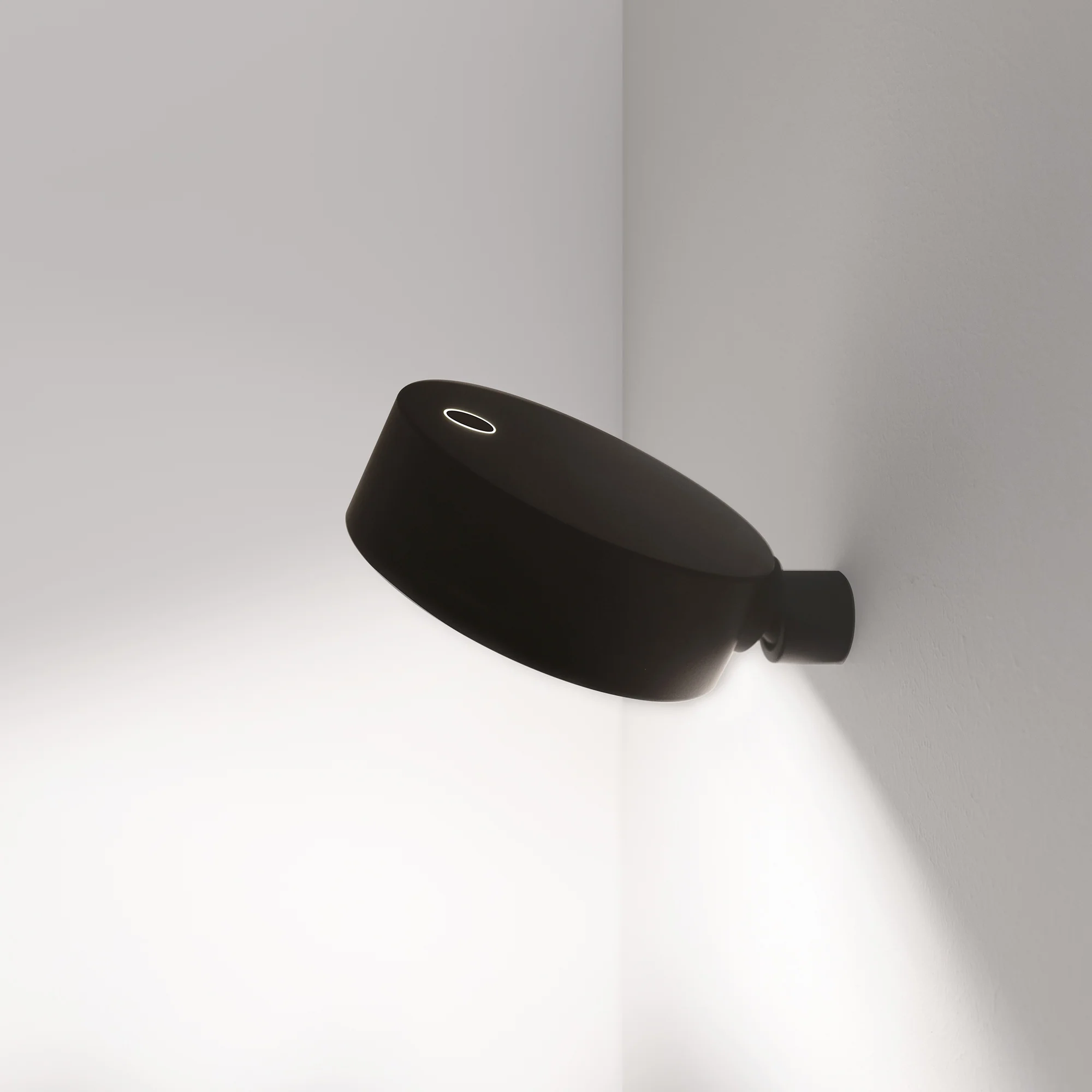 Super O Wall Spotlight - Image 4